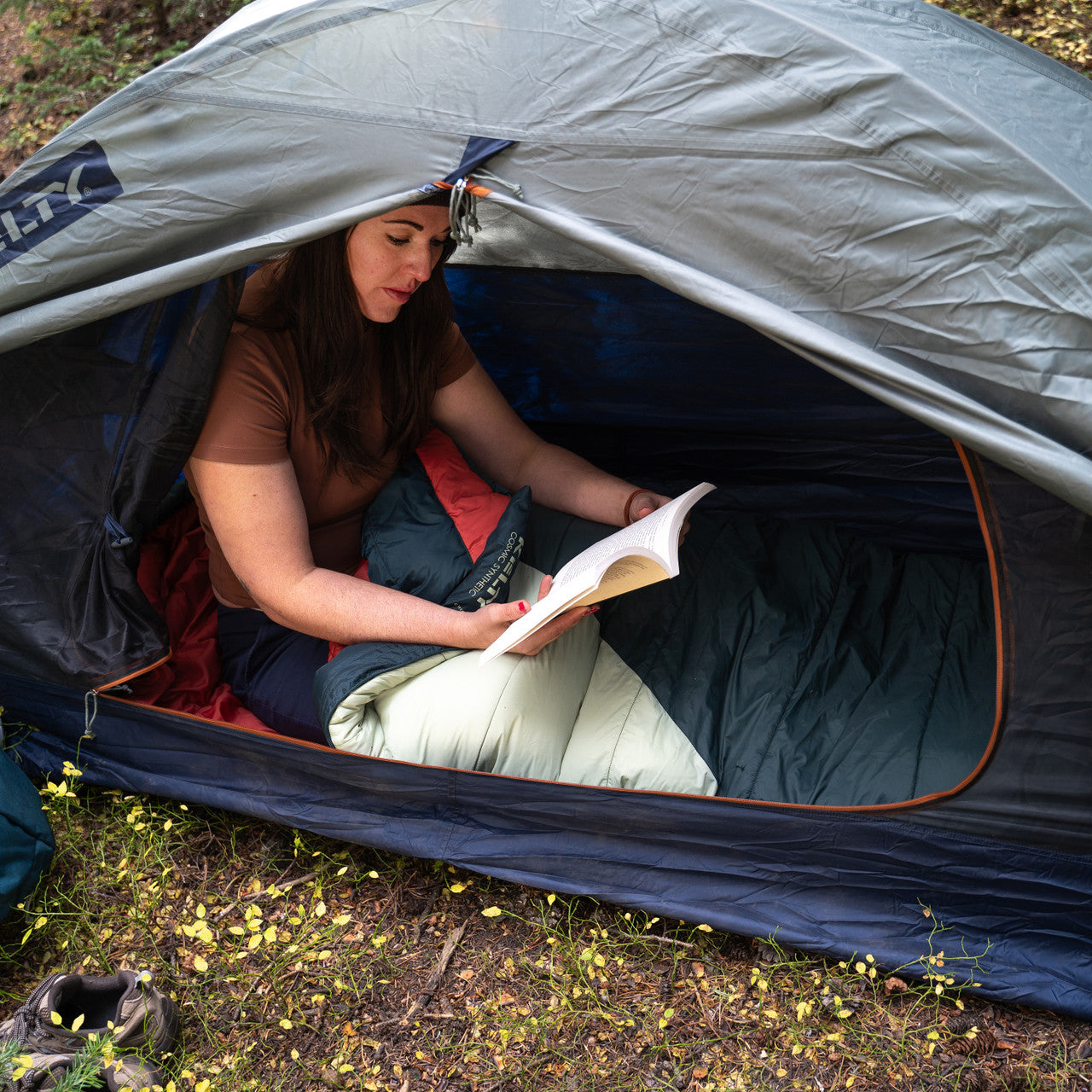 Women's Cosmic Synthetic 20 Sleeping Bag - Image 15